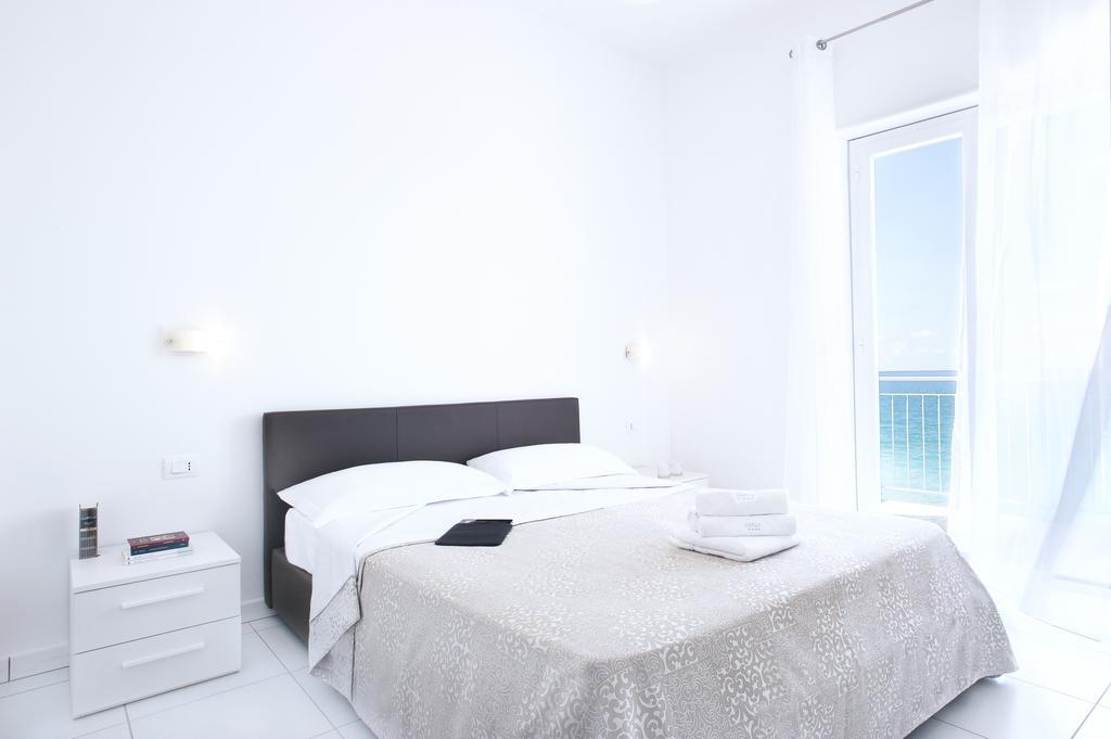Vuelle Residence Apartments Capo d'Orlando Room photo